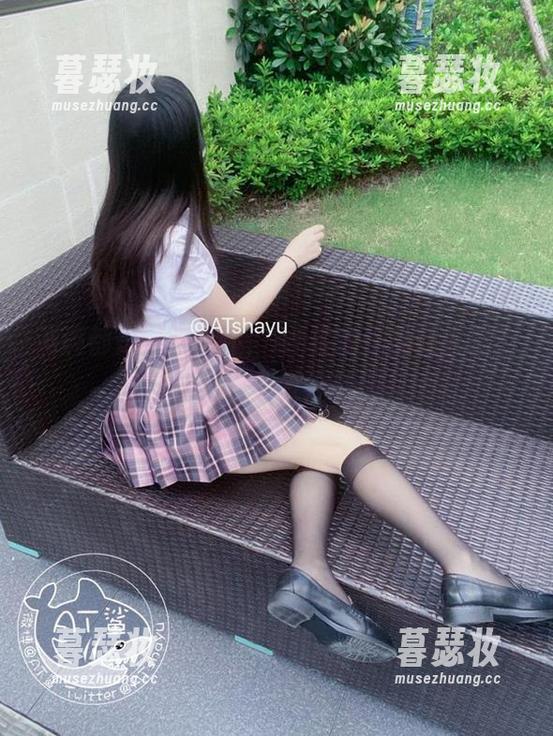 AT鲨 满满都是网袜情怀,AT鲨的作品让人忍不住想和朋友分享!