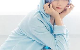 Akisoso秋楚楚的制服美图：下载轻松带回家，谁还在追求“高大上”呢？