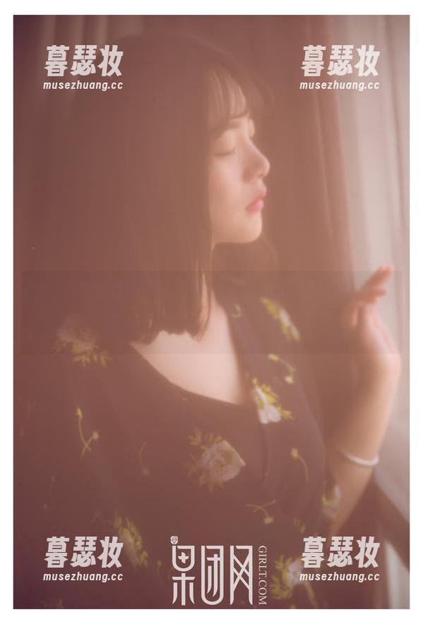 GIRLT果团网-陈雅漫 GIRLT果团网 - 陈雅漫的免费美图,泳装试水?让我们看看她的“水上”才华。