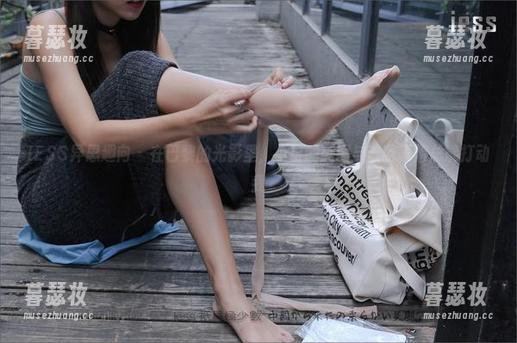 IESS异思趣向 - 在巴黎的光影里，小宝的美图与奇葩表情总能打动我