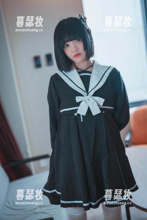 游泳？更像在打水仗！Jenny(정제니)图集更新，非比寻常的游泳课堂