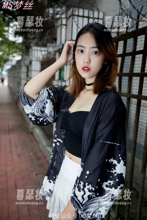MSLASS梦丝女神-芷蕾 MSLASS梦丝女神 - 一波芷蕾运动私拍资源,让我思考人生:还不如直接追贝拉呢!
