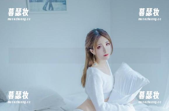 Sakiiii翎柒 夏天,Sakiiii翎柒,图包全套,真是个……您自己评吧。
