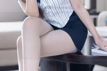 XIAOYU语画界 - 谁能顶得住！Miko酱吖第二部“长腿美图”，我只想说：腿精！