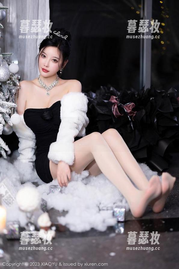 XIAOYU语画界-允儿Claire XIAOYU语画界 - 允儿Claire最新丝袜,像是绣在腿上的温柔。