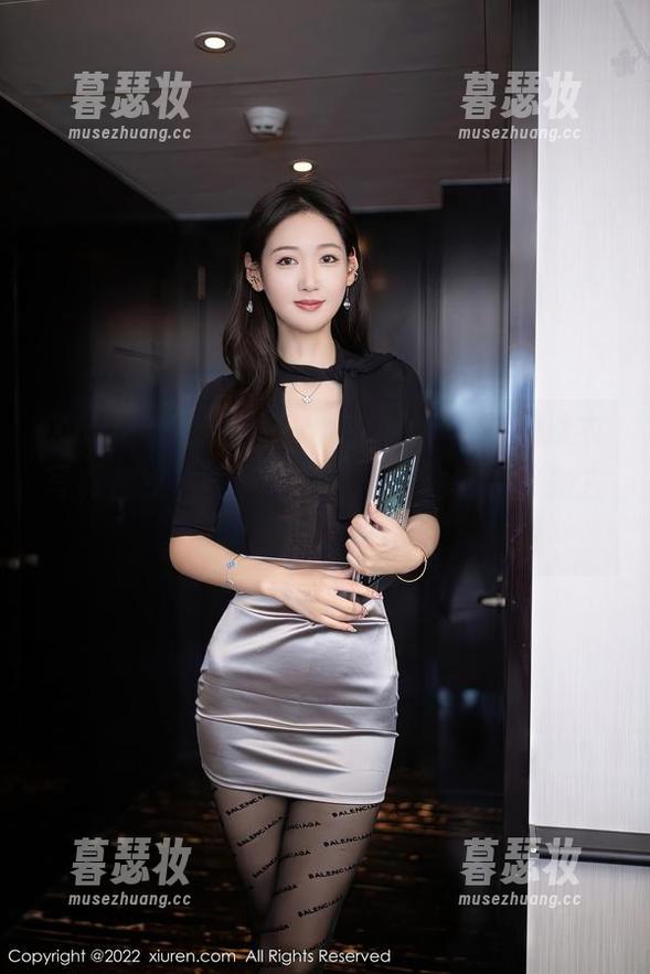 Xiuren秀人网-Angela小热巴 Xiuren秀人网 - Angela小热巴的泳衣写真在线,恍惚之间,我的注意力又跑去哪里了?