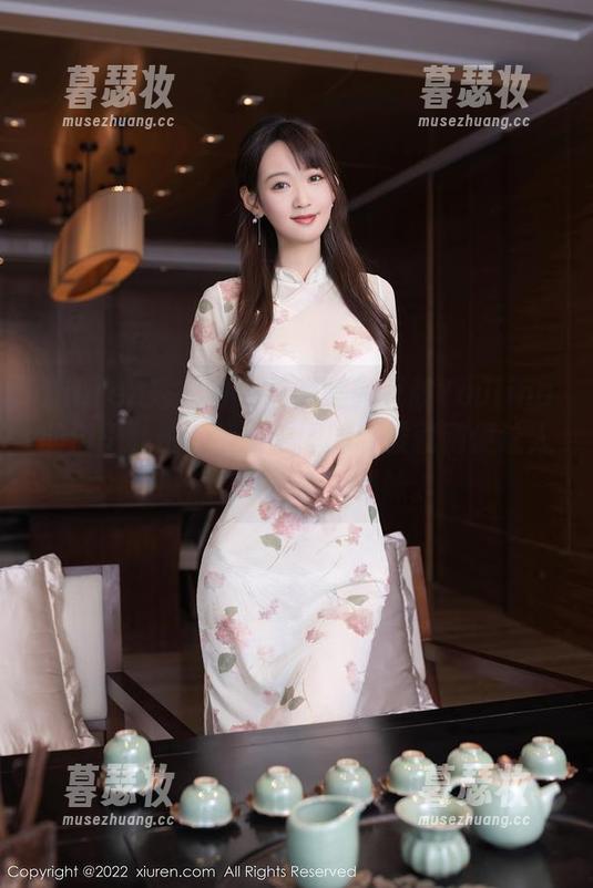 Xiuren秀人网-兜豆靓Youlina Xiuren秀人网 - 这里是兜豆靓Youlina的浴室私拍,翻看原图的时候就随便让人联想到了一些...暧昧。