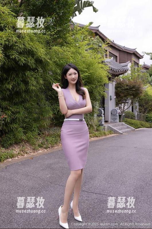 Xiuren秀人网-养乐多DoDo Xiuren秀人网 - 夏天的味道在养乐多DoDo的套图里,感觉随时都能被这气息包围。