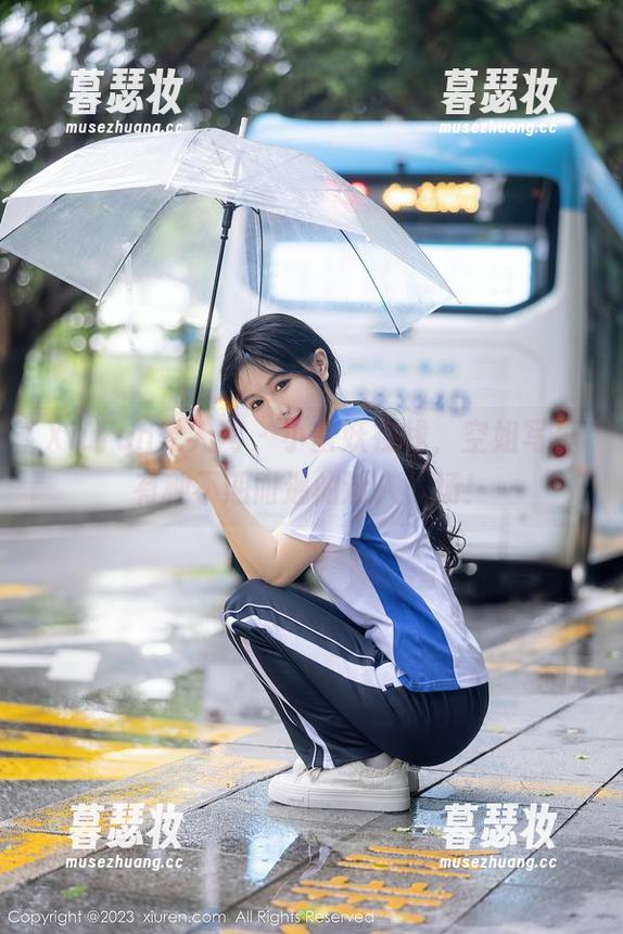 Xiuren秀人网-小蛮妖 Xiuren秀人网 - 小蛮妖在线,空姐写真有种不期而遇的迷人气场!