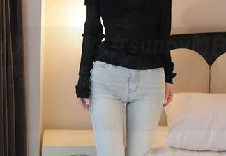 Xiuren秀人网 - 龙女sunny的白色写真图包：看我如何优雅得像一颗飘浮的棉花糖！