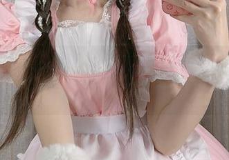 miko酱ww的写真更新：魔女的圣诞感伤？或许是巧克力的味道吧！