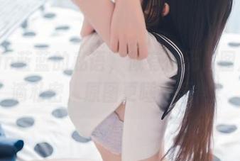 usejan蓝蓝的私语，似有似无，图片里点滴私密，原图更唾手可得。