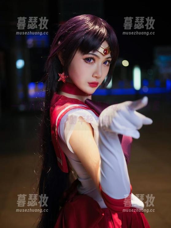 一米八的大梨子 一米八的大梨子和那些海洋球,在写真里撒野的年轻气息。