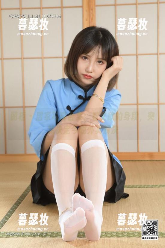 丽柜-文欣 丽柜 - 居家写真合集:看文欣的身段,突然决定今晚外卖解决