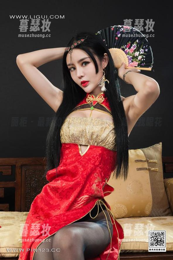 丽柜 - 最新的蕊蕊双人照片，难道我眼花了？