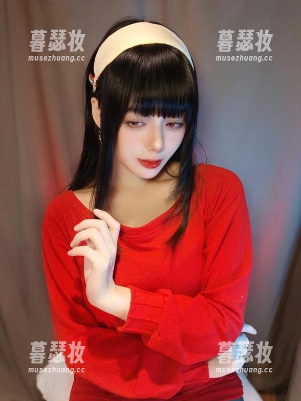 九言 瞧瞧,高清写真下的九言黑天鹅,干脆连星穹铁道的路都走歪了。
