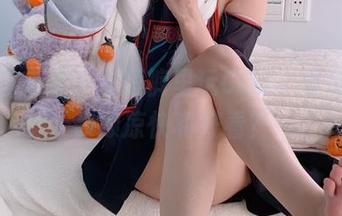 二阶堂宅绘子在短裤里玩COS，谁说不能兼顾凉快和好看？
