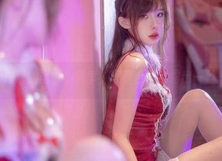 余多多Dudu经营的圣诞小确幸，写真合集透露出一丝恶作剧气息。