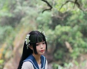 你烨烨的花与酒与少女：说好的酒都去哪儿了？原图快来给我解释！