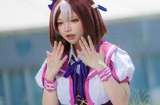 双马尾？六二二同学真敢玩，这组写真得花点时间消化