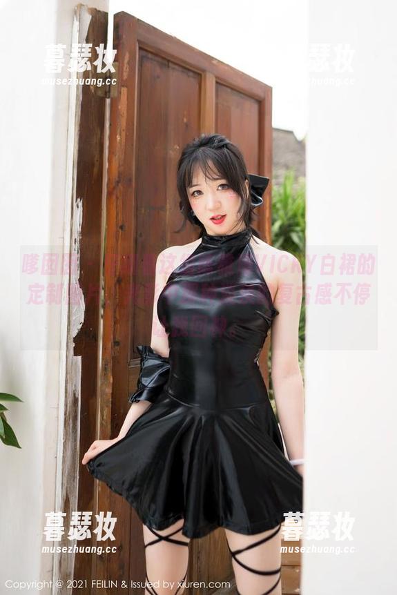 嗲囡囡-陈雅漫VICKY 嗲囡囡 - 仔细看这组陈雅漫VICKY白裙的定制图片,光影中那种淡淡的复古感不停让我回神。