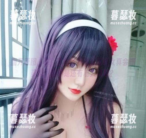 翻开原图，诶，夏鸽鸽不想起床修女真会摆姿势，是不是还有私人课程？