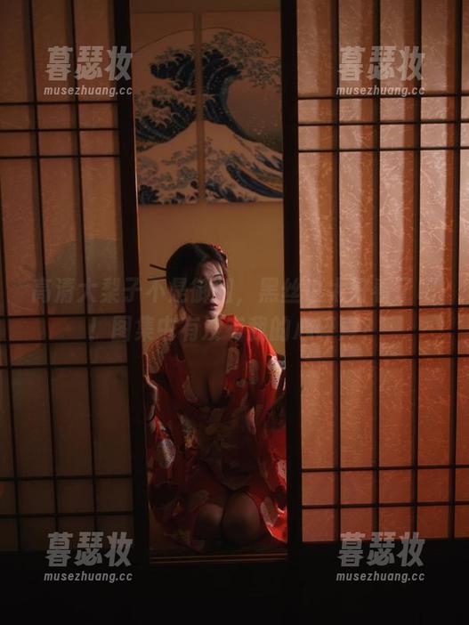 大梨子不是御姐 高清大梨子不是御姐,黑丝也太好看了吧!图集中有没有我的心碎声?