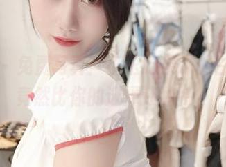 微密圈 - 免费写真：小玉吃果冻的白衬衫，竟然比你的选择还独特？