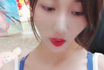 微密圈 - 小玉吃果冻的棉袜套图，谁说袜子不能有态度？快来下载这份“袜”力全开！