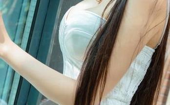 尤果网 - 打开Pinkbaby油亮图集，下载也要小心别滑倒在油光上。