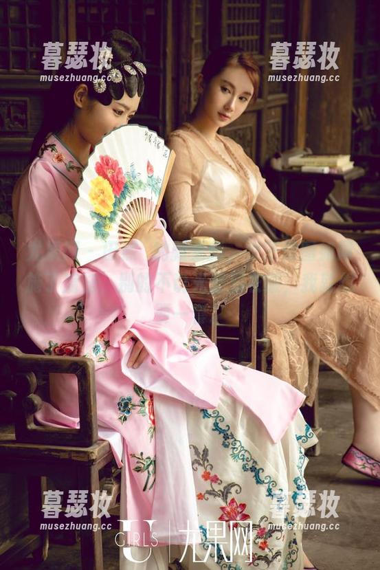尤果网-田熙玥 尤果网 - 田熙玥的新更新,女王修图如同施了魔法,别的不说光是那衣服,我就想要一套。