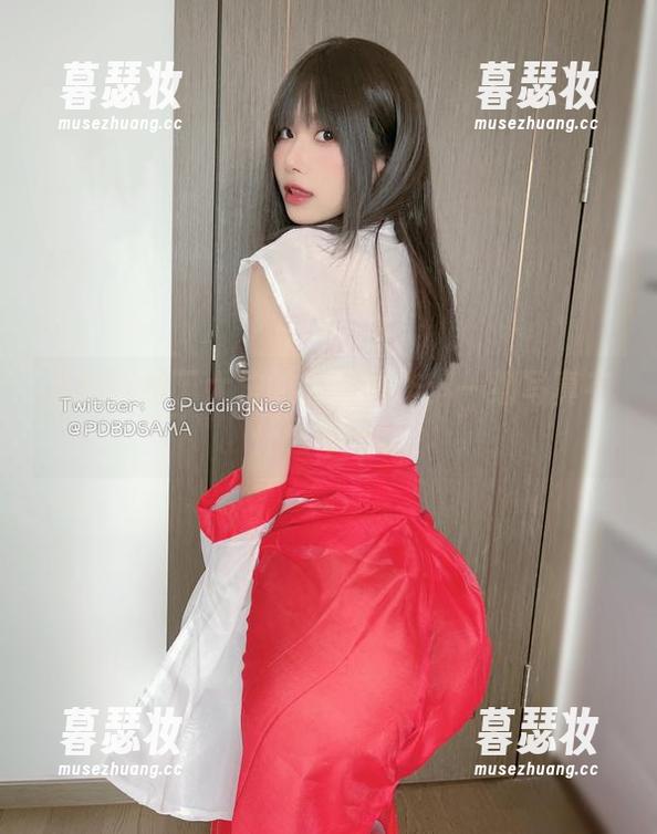 布丁大法 黑猫与布丁大法的另类合作:一组写真有什么不一样