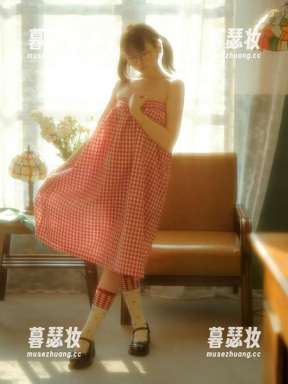 幼水铃衣 泳池里的回忆,幼水铃衣的“小福利”要不要?