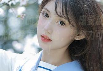 走进怡子yiii的双人写真，感觉就像漫步在无圣光的梦境，哈哈，想象力可以飞啊！