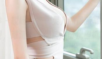 推女神 - 哎呀，娜依灵儿的最新写真，秘书造型，难道我们都被这份优雅抓住了？