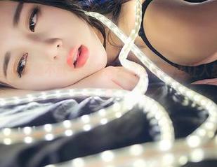 推女神 - 婚纱写真集不就一堆浪漫？易阳的倒是让人想省省下载流量