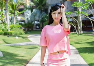 推女郎 - 分享王李丹尼的内衣作品，我只想说：这感觉不一样啊。