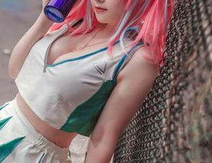 是本末末的女友写真，悄悄放在网盘里，不让旁人看到？
