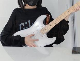 杏仁曲奇为你呈现：瑜伽姐姐的每一帧精选，够你瞧半天的！