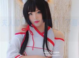 看杏子夫人的这组精灵图片，下载吧，贴在桌子上也不错。