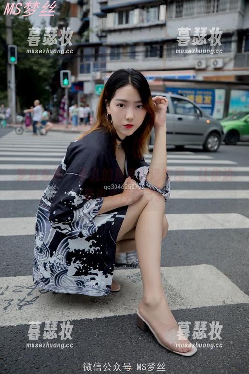 梦丝女神-乔儿 梦丝女神 - 乔儿的居家精选套图,让你边看边心疼自己。