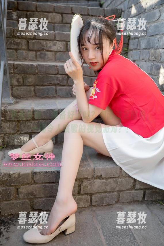 梦丝女神-刘诺 梦丝女神 - 准备好了吗?刘诺裸足图包,一场令人咳嗽的视觉派对?!