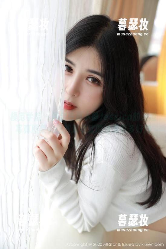 模范学院-蒋小静Jessica 模范学院 - 游走在蒋小静Jessica的海边写真图集,想知道柔软的沙滩有多好待