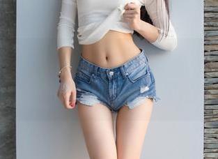 爱蜜社 - 扔掉繁忙！闵妮Mily的办公室美照作品集，随处可见的灵感