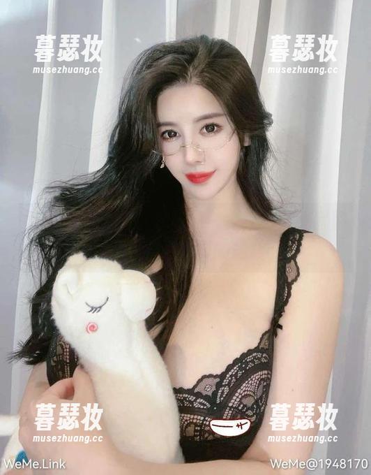 猪小七 微密圈 - “猪小七姐姐”变身?最新套图揭示了不一样的她!