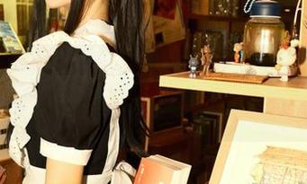 白莉爱吃巧克力的闺房新出游，JK和cos的完美结合？
