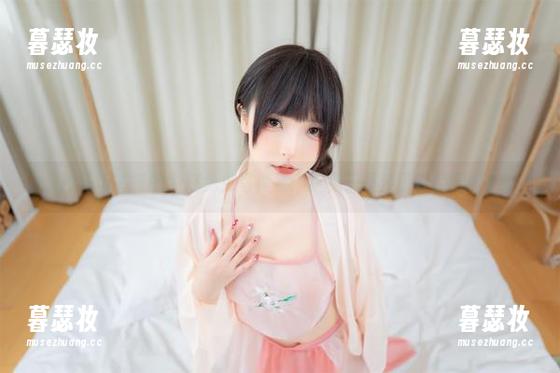 神乐坂真冬的牛仔兔兔写真集：这兔子是走了时装周吗？