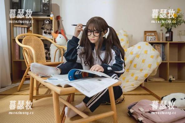 想看神沢永莉的裸足合集吗？今天免费！还没准备好园艺呢