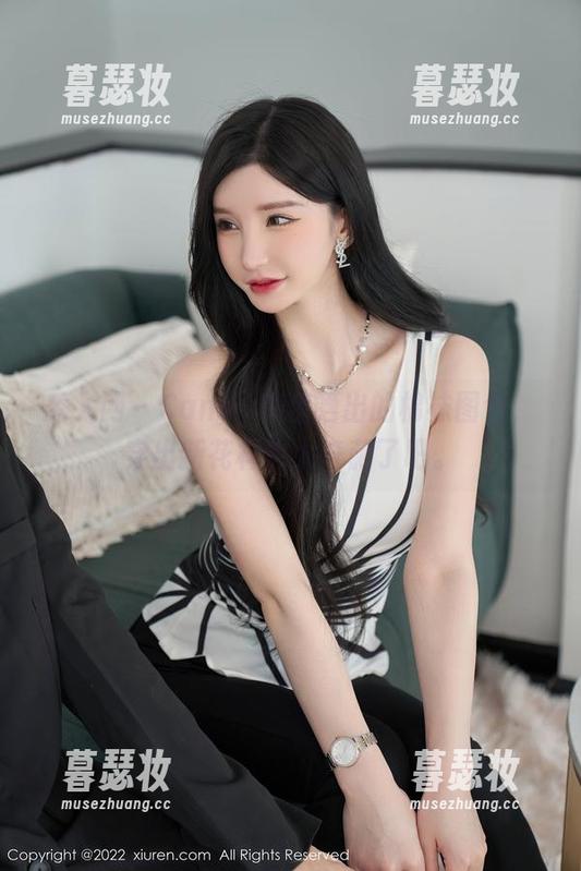 秀人网-Candy糖糖 秀人网 - Candy糖糖晒出的棉袜图包,穿出新花样也太奇葩了吧。