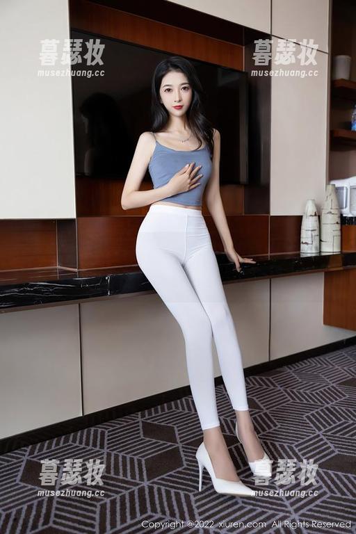 秀人网-M梦baby 秀人网 - 这就是M梦baby的旗袍合集,好像每一件都有故事,虽然我听不懂。